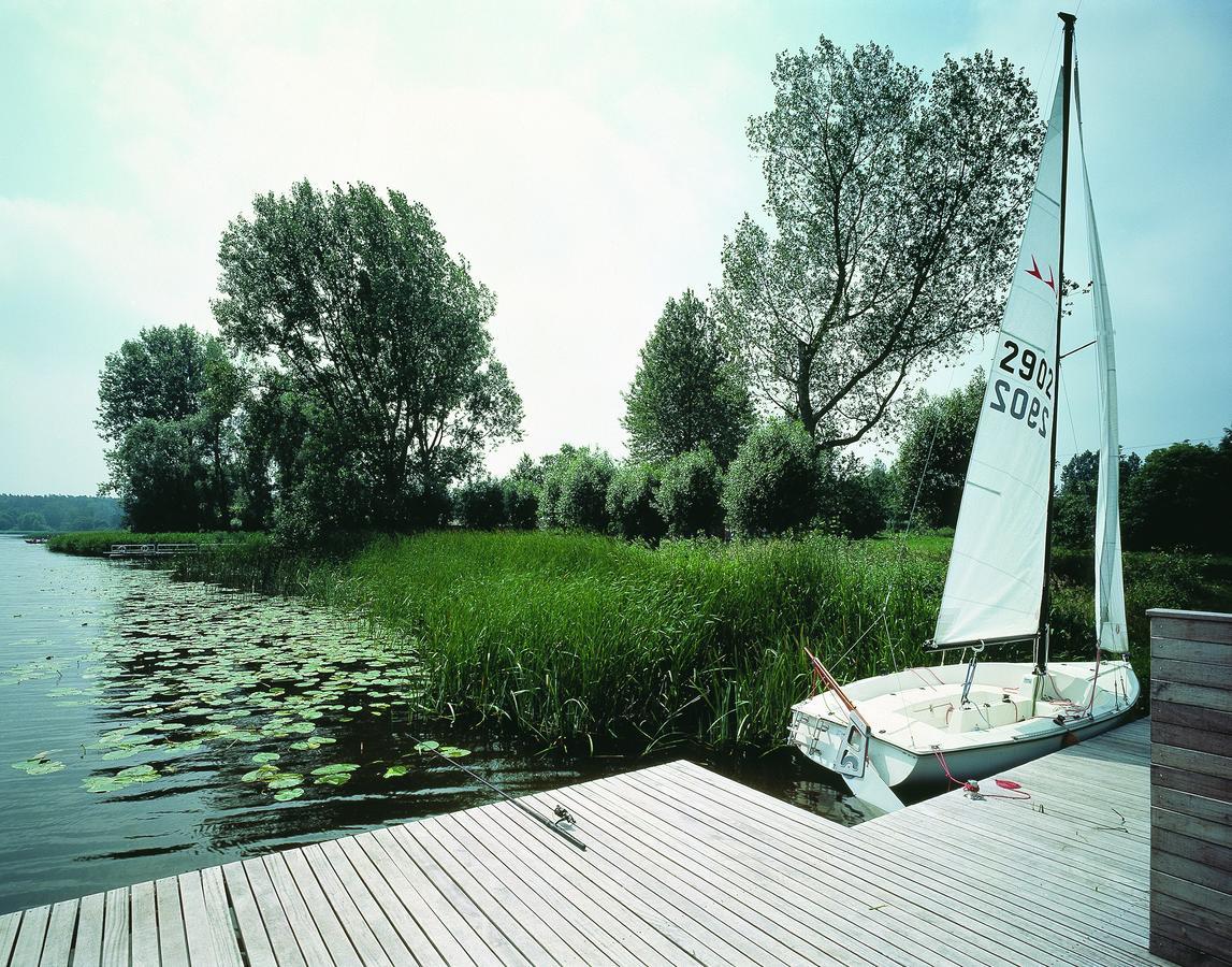 Seehotel Am Neuklostersee Exterior photo